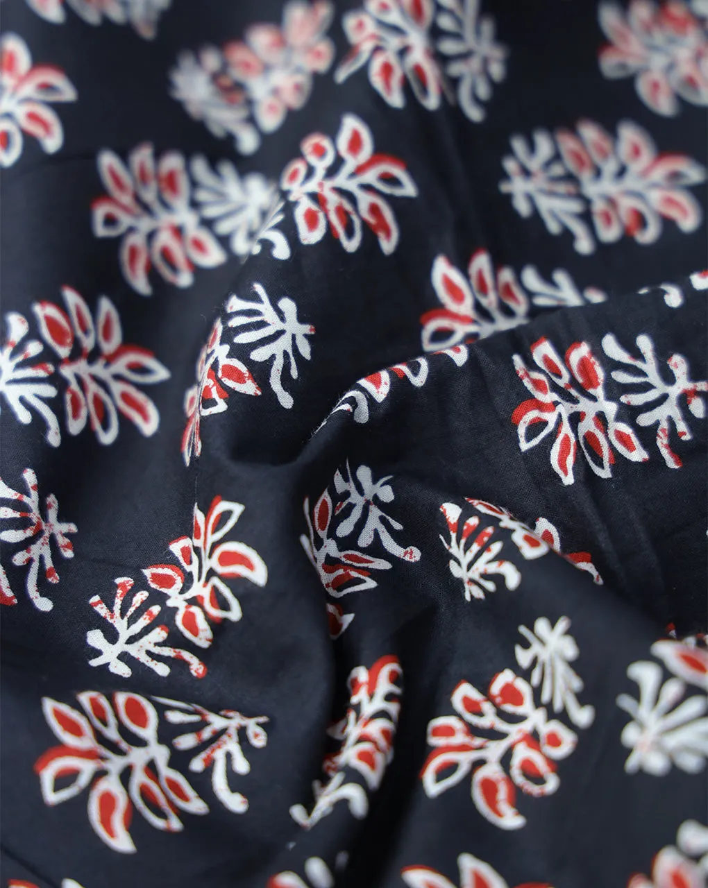 BLACK BASE SMALL FLOWERS DESIGN COTTON PRINTED FABRIC